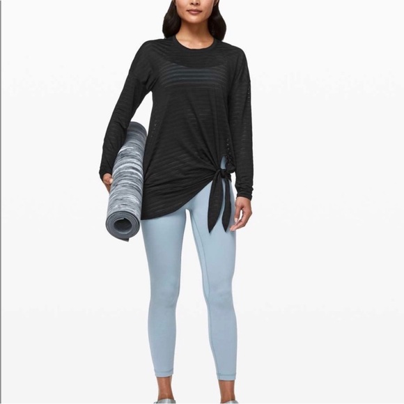lululemon Tie Your Practice Long Sleeve *Stripe Black - Picture 1 of 12